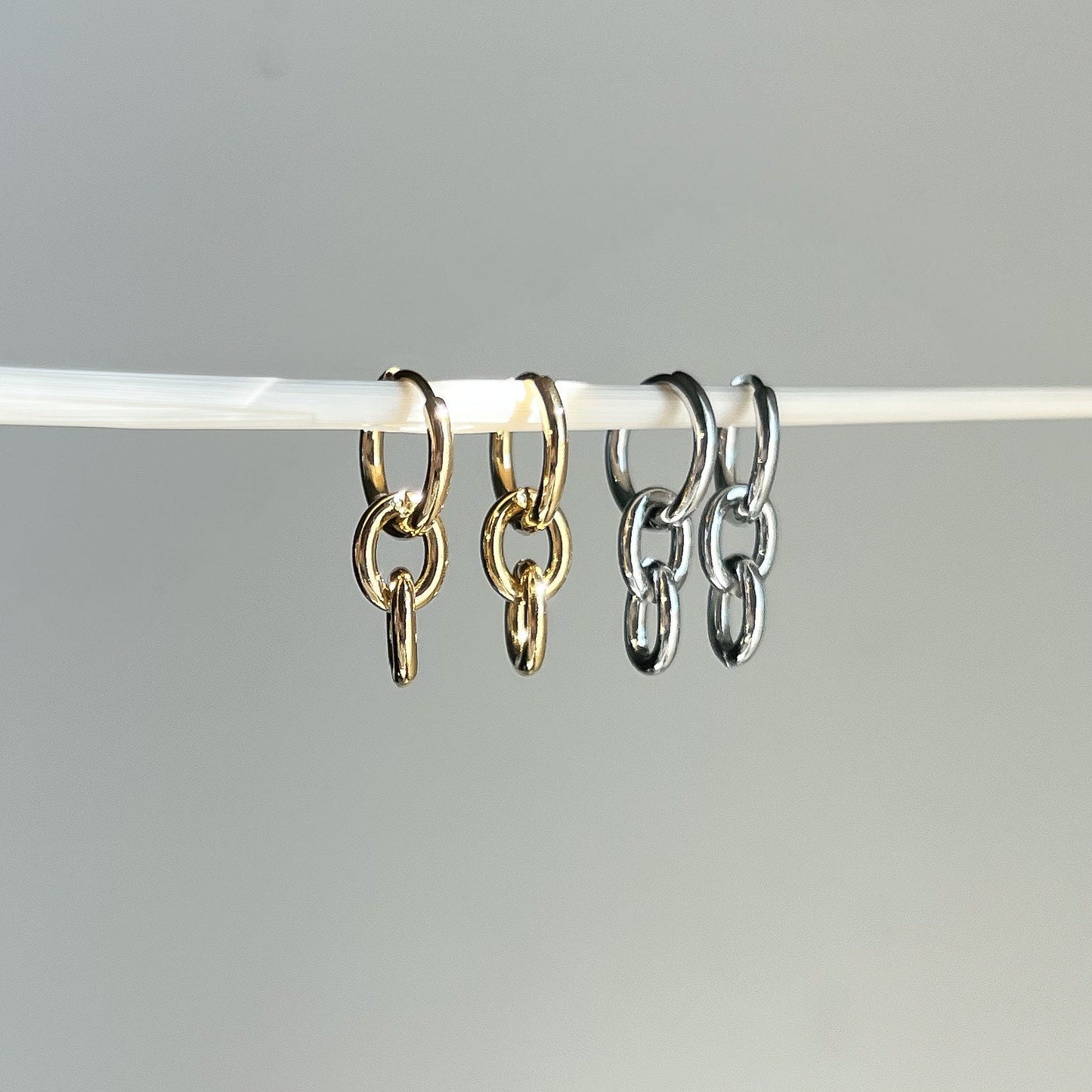 Simple Dangling Hoops